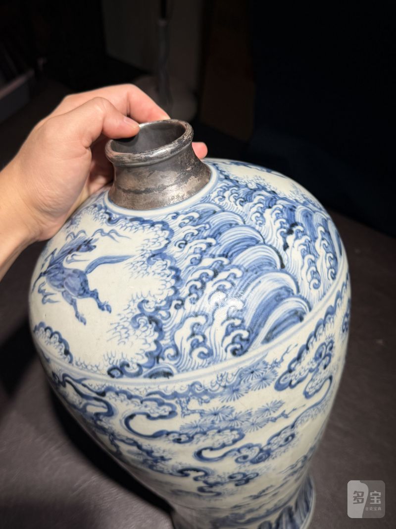 明空白期 青花携琴访友图梅瓶 - 图19
